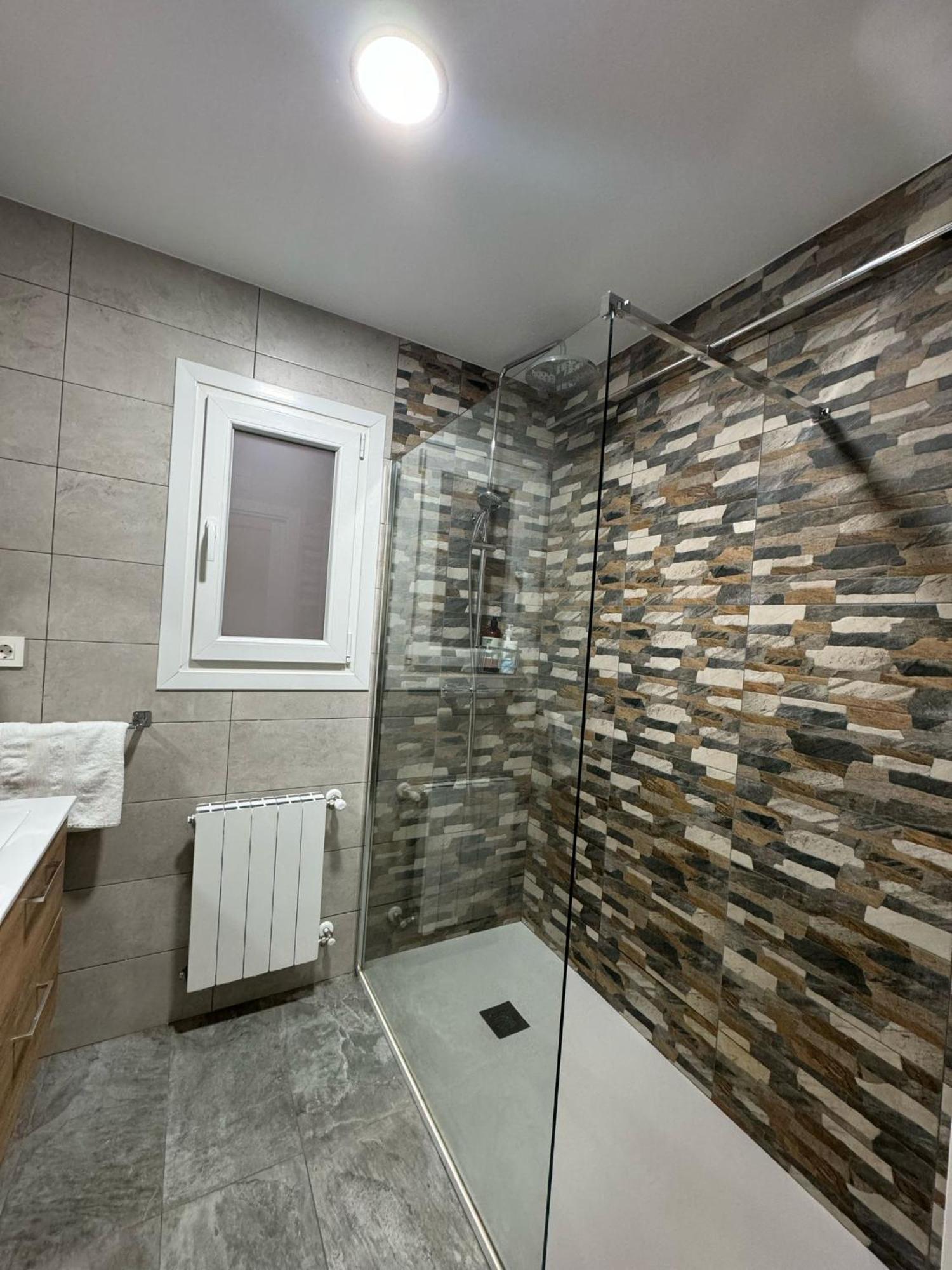 Piso Nuevo A 10 Minutos De San Sebastian Apartment